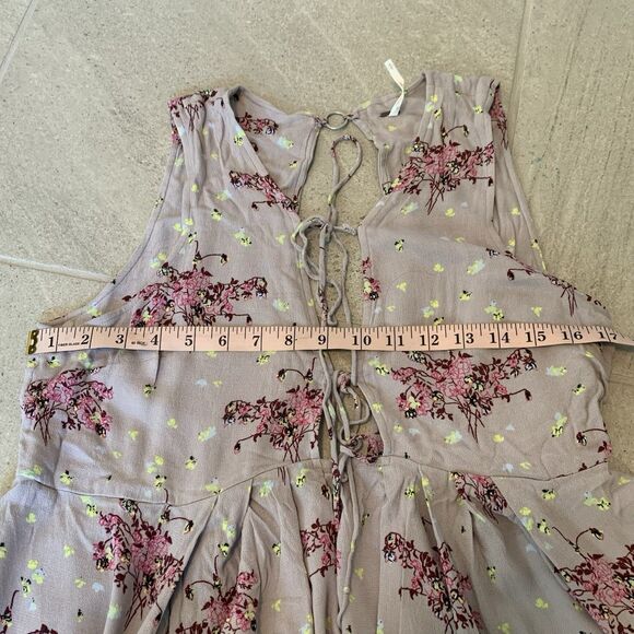 Free People Babydoll Empire Waist Mini Dress  Gray and Purple Floral Size Small - Picture 4 of 5
